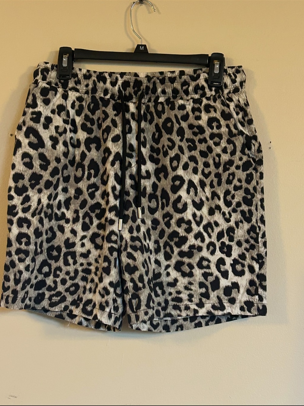 Leopard-Print Women's Drawstring Lounge Shorts - Black & Cream